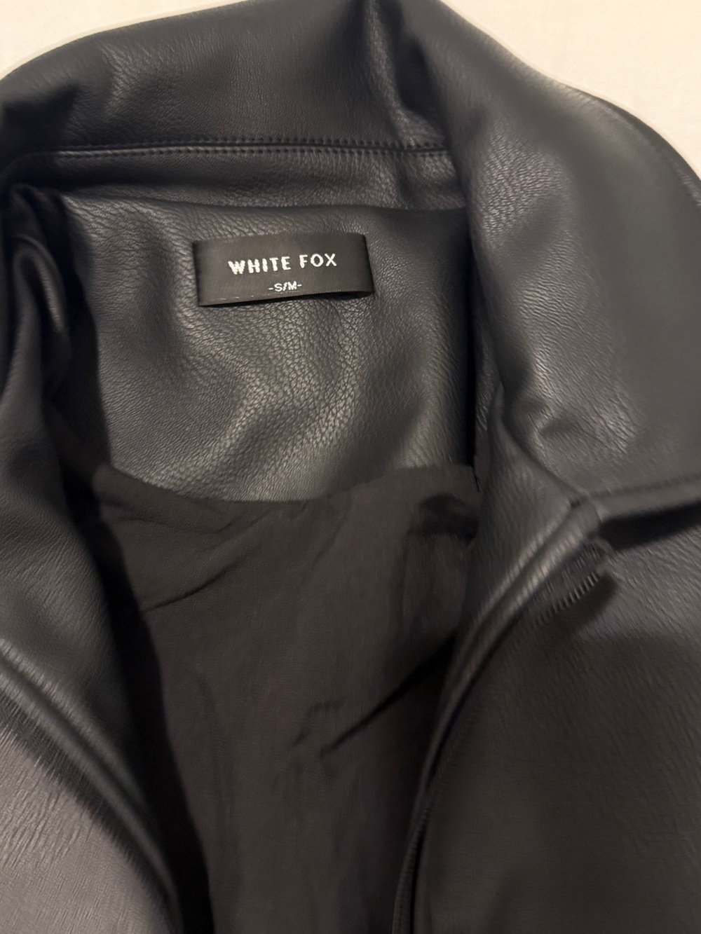 White fox boutique wfb In The Shadows PU Jacket Black size small - Picture 3 of 5